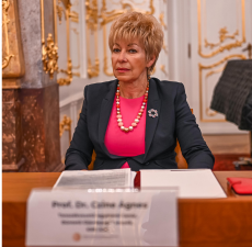 Sikerrel zárult az MI és a jog kapcsolatát bemutató nemzetközi konferencia” (2025.11.20.)